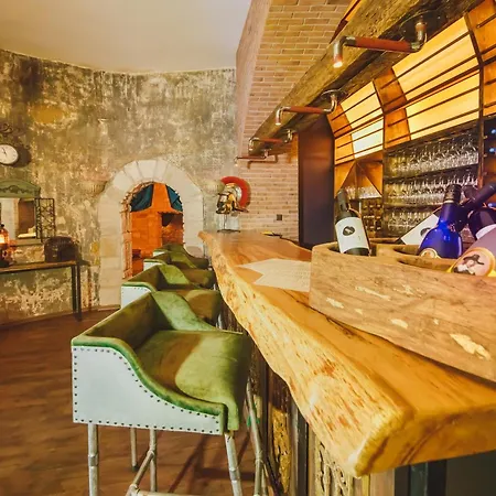 Stunning 2 Bedroom In 5-star Trikomo