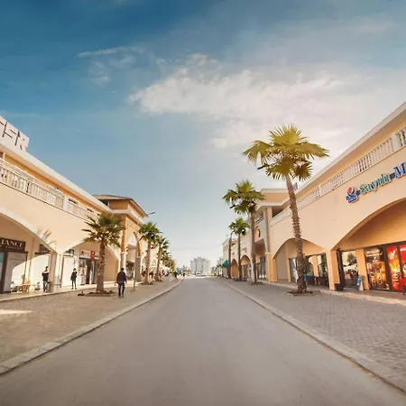 Stunning 2 Bedroom In 5-star *