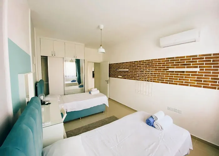 Apartment Stunning 2 Bedroom In 5-star Trikomo