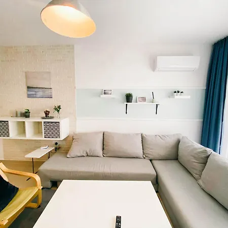 Stunning 2 Bedroom In 5-star Trikomo