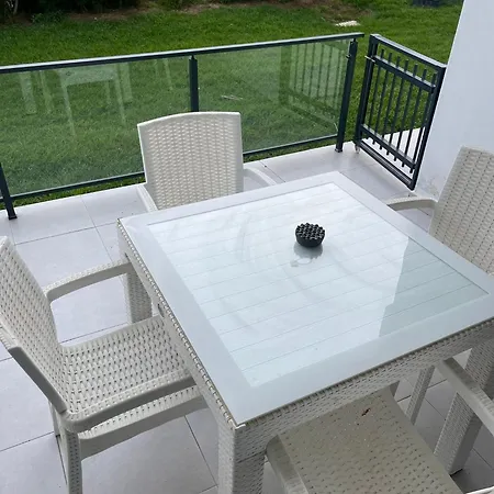 Stunning 2 Bedroom In 5-star