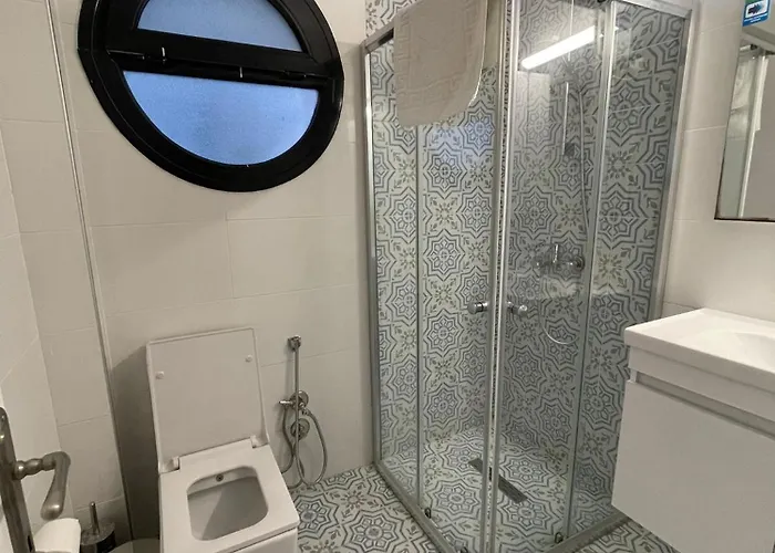 Stunning 2 Bedroom In 5-star شقة