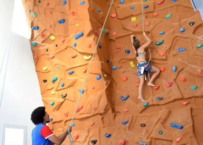 شقة Stunning 2 Bedroom In 5-star *